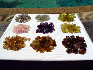 Quartz varieties