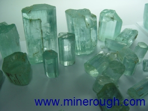 Aquamarine clean rough - Clarity