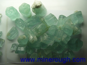 Aquamarine milky rough crystal size